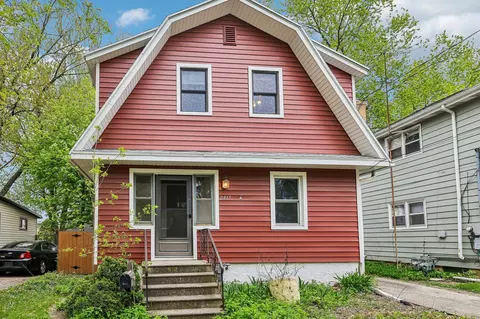 2415 Superior St, Madison, WI 53704