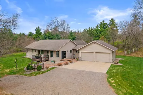 1180 Blue Ridge Ln, Wisconsin Rapids, WI 54494