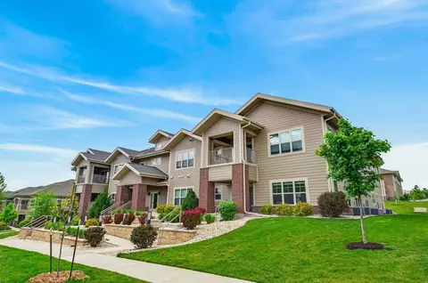 1804 Maplecrest Dr #102, Verona, WI 53593