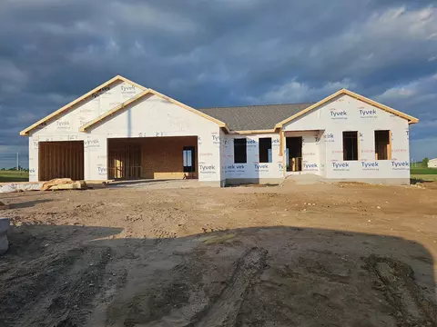 113 Cayuse Ct, Fox Lake, WI 53933