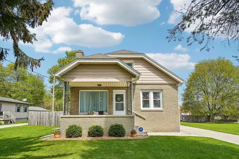2670 4 12 Mile Rd, Racine, WI 53402