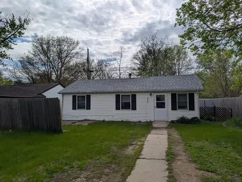 2006 Dewey Ave, Beloit, WI 53511