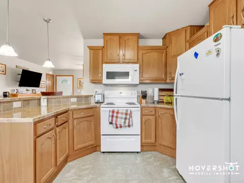 Kitchen - n1344 Fox Road, Wonewoc, WI 53968 photo 2 of 3