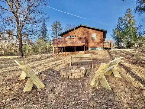 2401 Deer Path Dr, Friendship, WI 53934