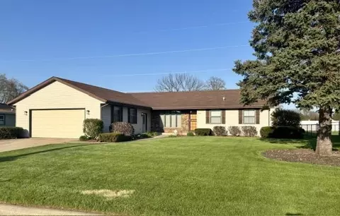 226 Beechwood Dr, Janesville, WI 53548