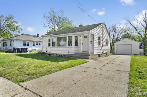 640 Sutherland Ave, Janesville, WI 53545