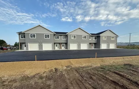 546 Sunrise Dr, Spring Green, WI 53588