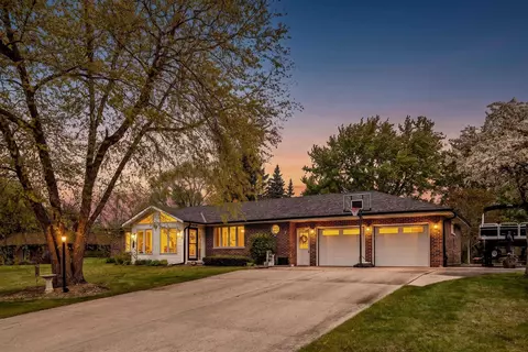 388 Palmer Ave, Green Lake, WI 54941