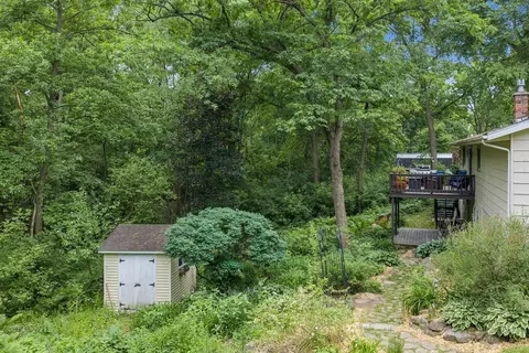Exterior - 1720 Algonquin Dr, Baraboo, WI 53913 photo 6 of 12