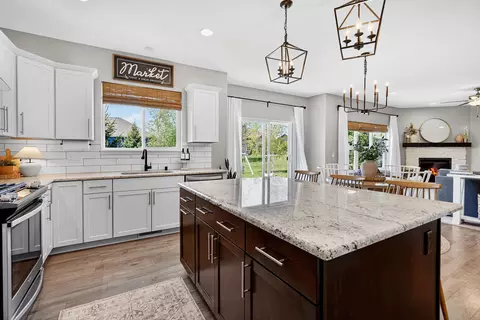 7708 Catchfly Ln, Deforest, WI 53532