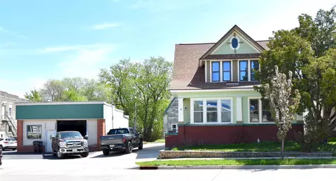 212 S Main St, Lake Mills, WI 53551