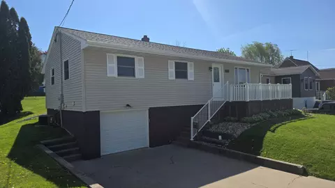 500 S Jefferson St, Lancaster, WI 53813