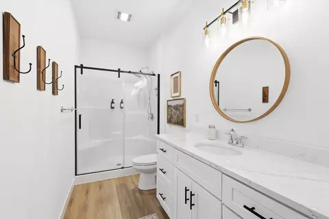 Bath - 404 Sandmar Dr, Ripon, WI 54971 photo 2 of 2