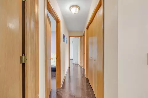 Entry Way - 2941 Maple Run Dr, Madison, WI 53719 photo 5 of 6