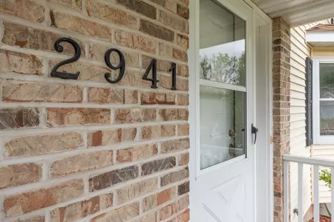 Entry Way - 2941 Maple Run Dr, Madison, WI 53719 photo 1 of 6