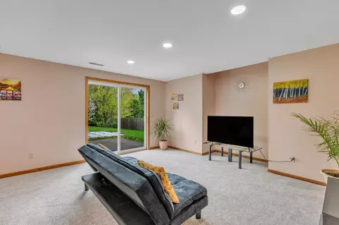 Living - 2941 Maple Run Dr, Madison, WI 53719 photo 5 of 5