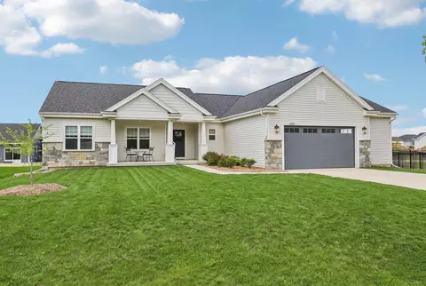 Exterior - 6655 Royal View Dr, Deforest, WI 53532 photo 8 of 8