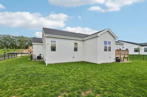 Exterior - 6655 Royal View Dr, Deforest, WI 53532 photo 7 of 8