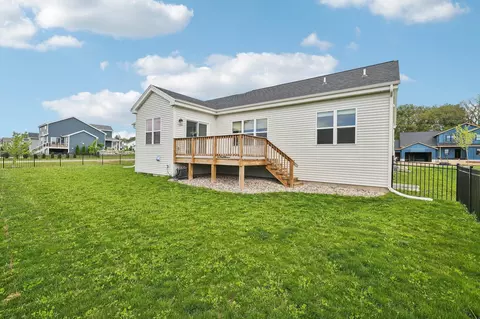 Exterior - 6655 Royal View Dr, Deforest, WI 53532 photo 5 of 8