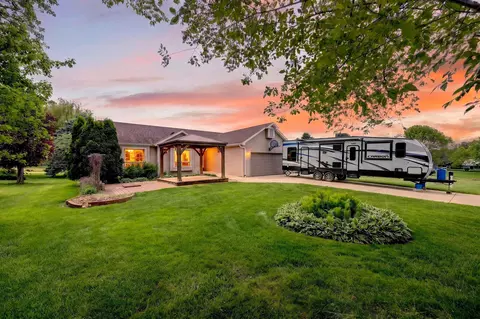 3781 Token Rd, Deforest, WI 53532