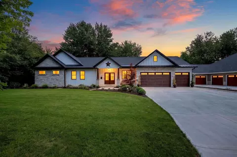 5308 Midmoor Rd, Monona, WI 53716