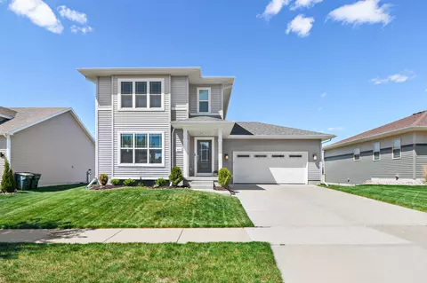 868 Tamarack Ln, Sun Prairie, WI 53590
