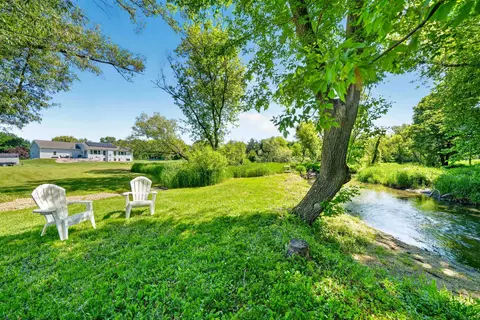 4648 Pierceville Rd, Cottage Grove, WI 53527