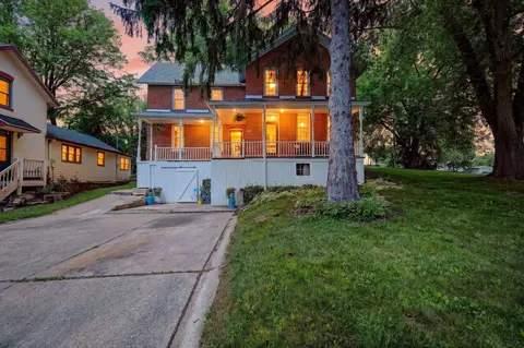 2703 Thinnes St, Cross Plains, WI 53528