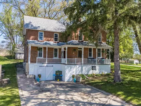 2703 Thinnes St, Cross Plains, WI 53528