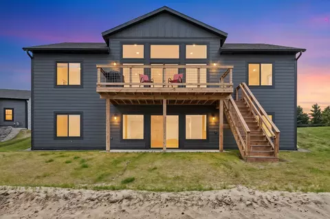 w5884 Sand By Me Drive, New Lisbon, WI 53950