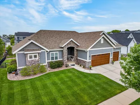 2610 Genevieve Way, Waunakee, WI 53597