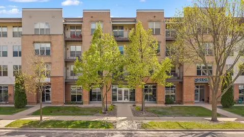 8201 Mayo Dr #307, Madison, WI 53719