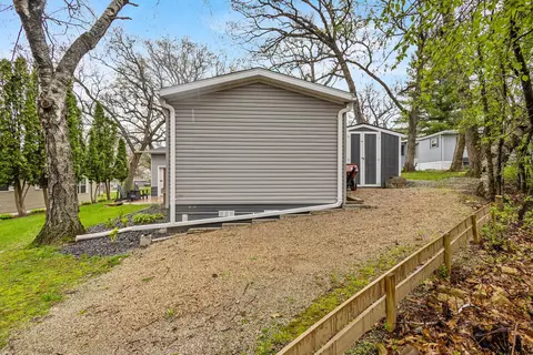 Exterior - w1325 Spring Grove Road, Ripon, WI 54971 photo 10 of 21