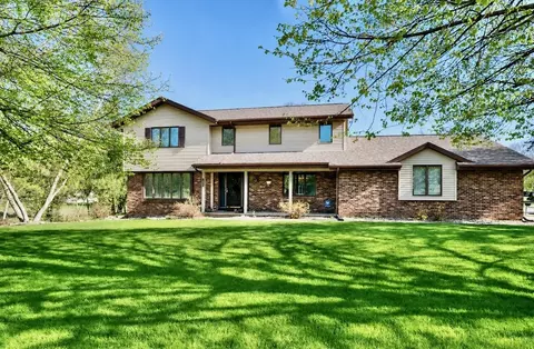 2869 Dartmouth Dr, Janesville, WI 53548