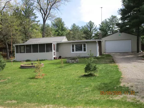 2040 Maple St, Friendship, WI 53934