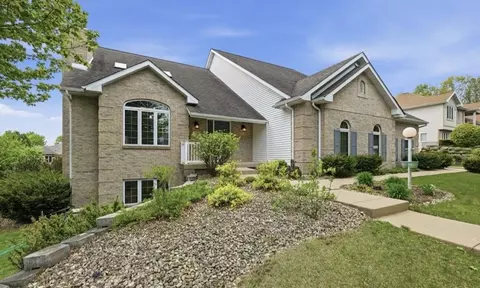 8813 Nelson Xing, Verona, WI 53593