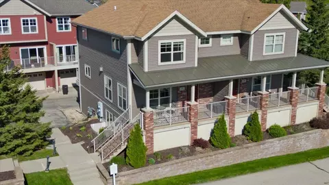 14 Sinatra Way, Fitchburg, WI 53711