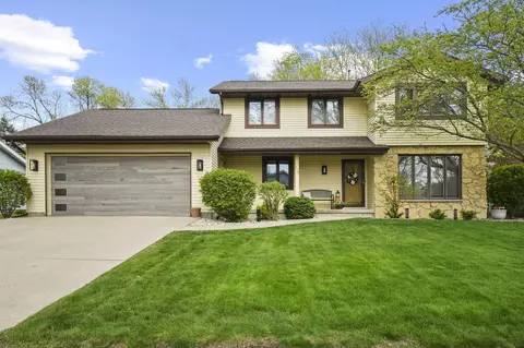 113 Coach House Dr, Madison, WI 53714