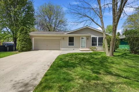 3502 Old Gate Rd, Madison, WI 53704