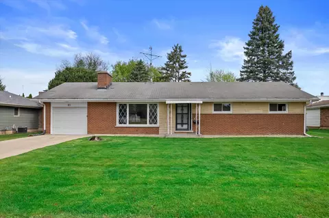 211 Prairie Ave, Lake Mills, WI 53551
