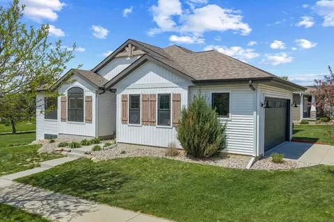 1201 Jacob Dr, Prairie Du Sac, WI 53578