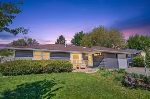 492 Hilton Dr, Madison, WI 53711
