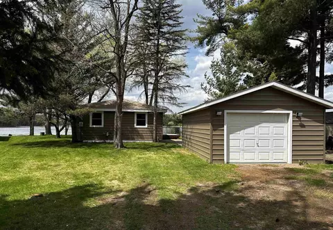 71 Cottage Ct, Montello, WI 53949