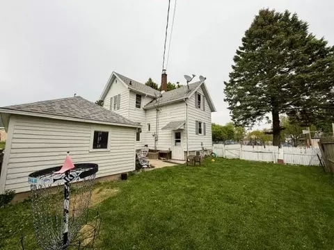 Exterior - 1766 15th St, Monroe, WI 53566 photo 2 of 4