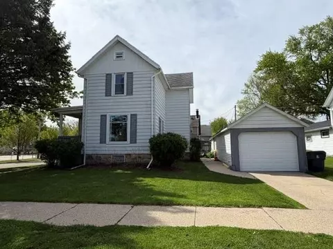 1766 15th St, Monroe, WI 53566