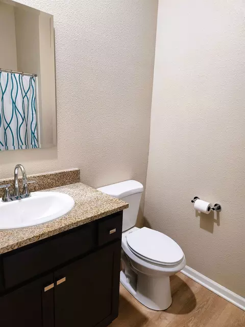 Bath - 611 E Maple Beach Dr, Edgerton, WI 53534 photo 3 of 3