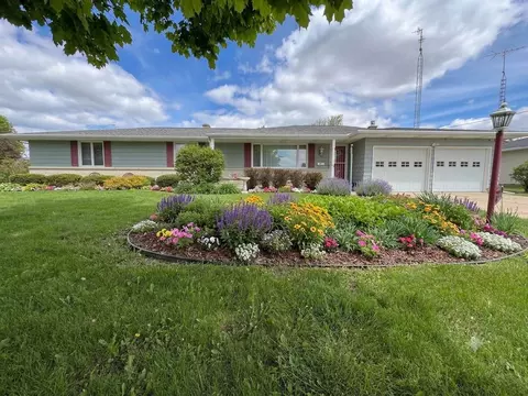 1404 29th Ave, Monroe, WI 53566