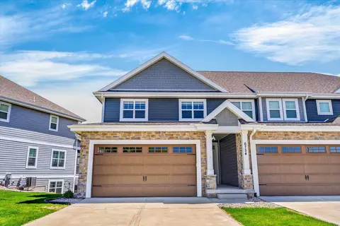 6754 Conservancy Plz #12, Deforest, WI 53532