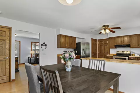 5737 Williamsburg Way, Fitchburg, WI 53719