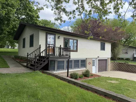 510 W North St, Dodgeville, WI 53533